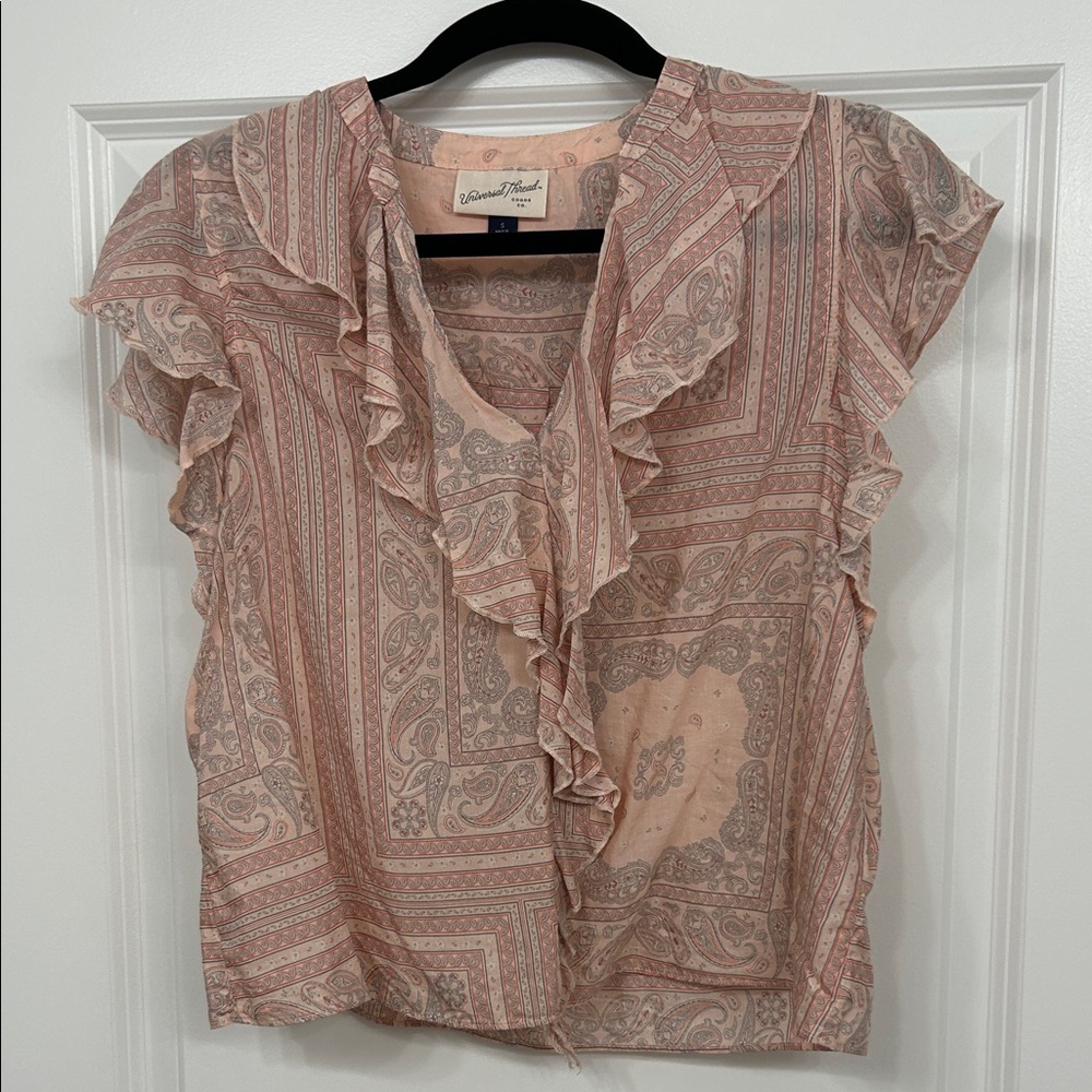 Universal Thread Ruffled Blouse in Peach and Gray